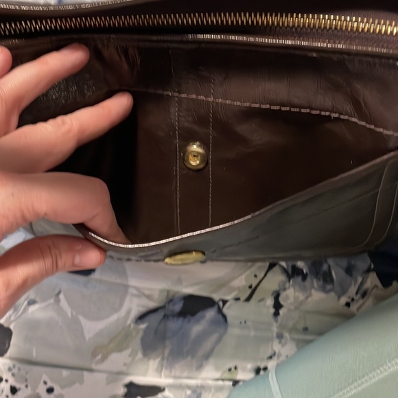 Brown patent Coach handbag - Picture 5 of 7